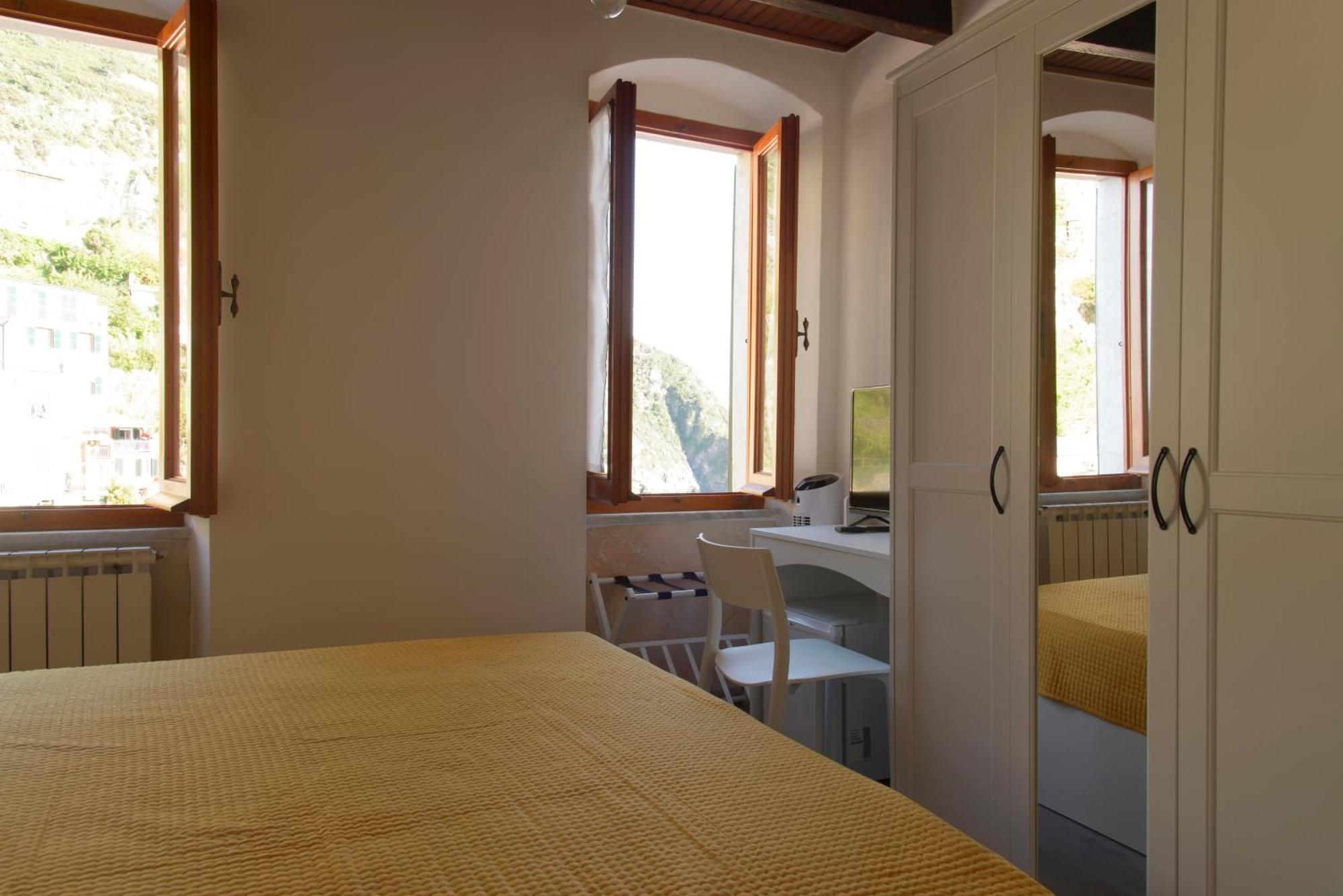 Nonnakatia Hotel Riomaggiore Exterior photo